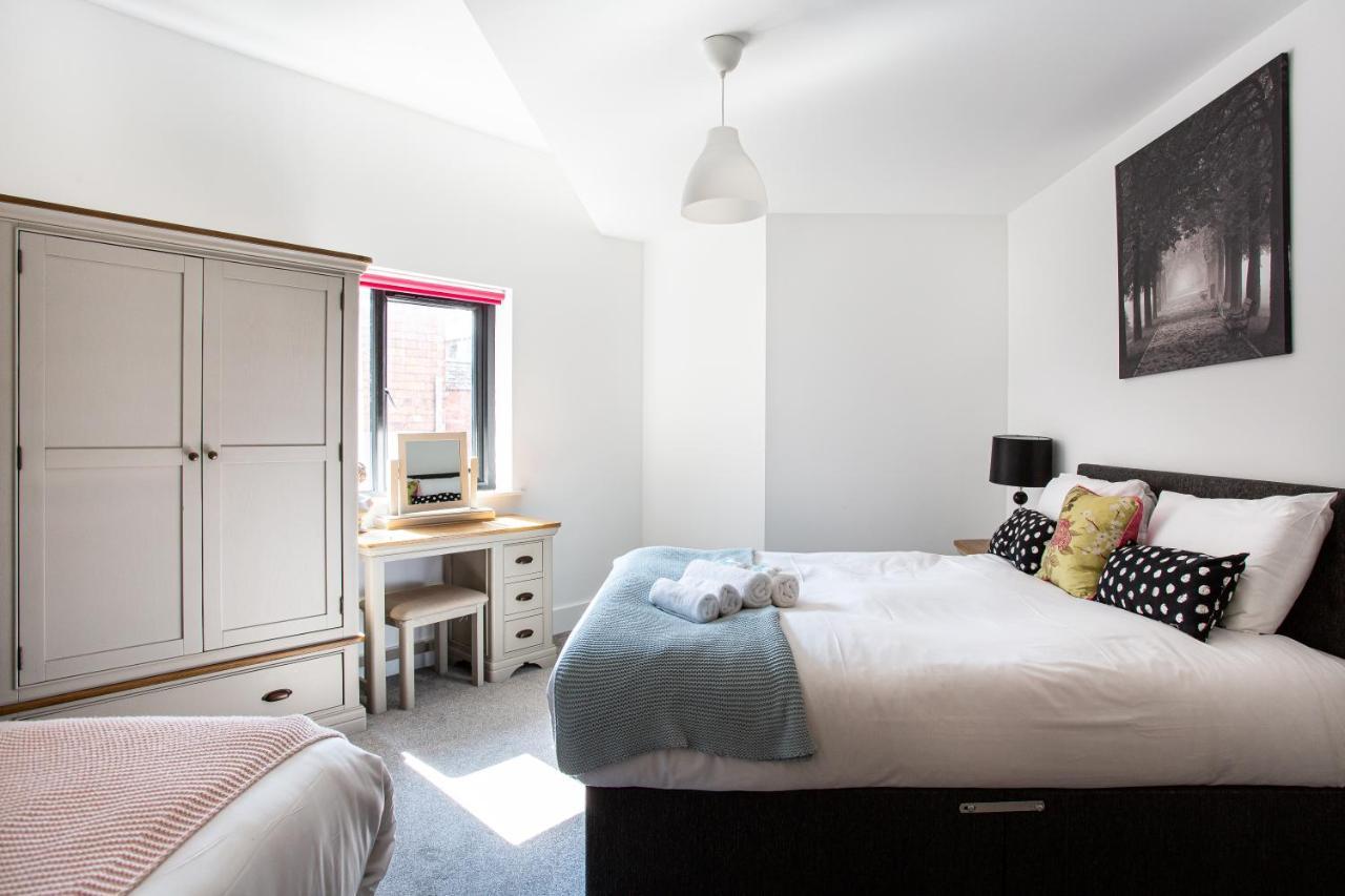 Modern Luxury Apartment, Sleeps 6, Best Location Belfast Esterno foto