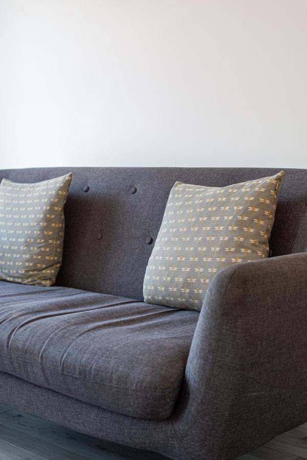 Modern Luxury Apartment, Sleeps 6, Best Location Belfast Esterno foto