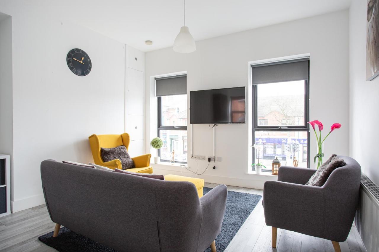 Modern Luxury Apartment, Sleeps 6, Best Location Belfast Esterno foto